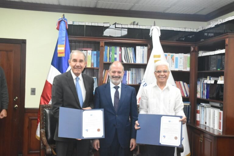 garcia fermin recibe premio