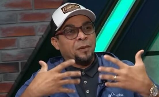 ingeniero defiende compra