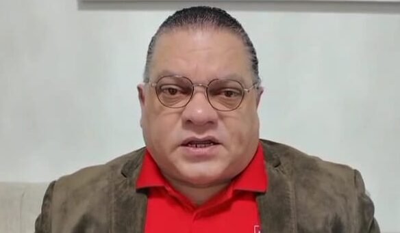 mario diaz de rojo