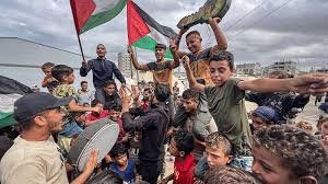 palestinos e israelies