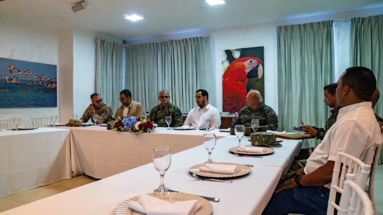 reunion de alto mando