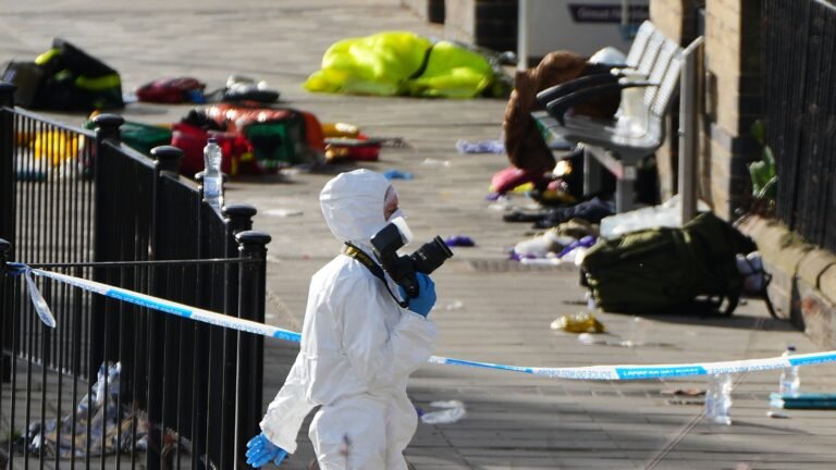 dos apuñalamientos en reino unido