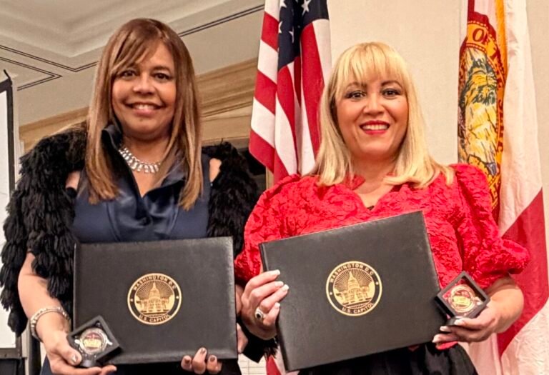 Las comunicadoras dominicanas Matty Frias y Gheidy la Cruz