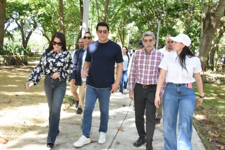 cololado supervisa la caleta