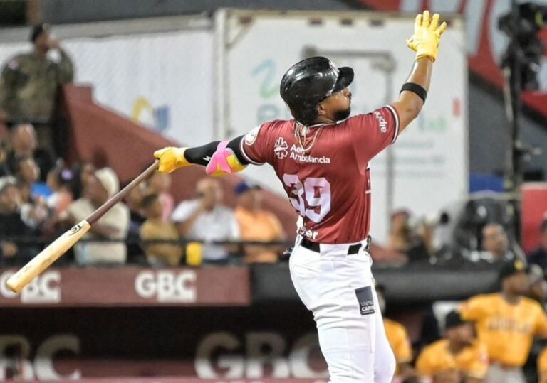 gigantes-superan-7-3-a-las-aguilas-con-poder-de-kelvin-gutierrez