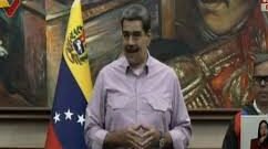 maduro condecora