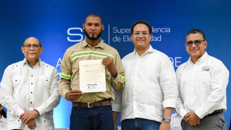 tecnicos electricistas