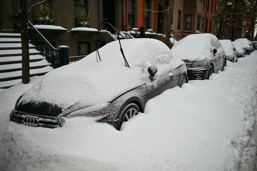 Calles NYC continúan resbaladizas y peligrosas por congelamiento