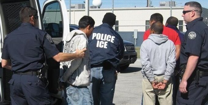 Dominicanos en NY entre los hispanos con menores arrestos por ICE
