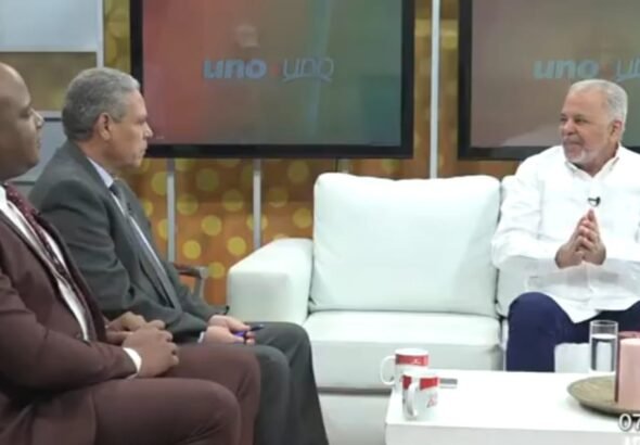 salazar en entrevista.jpg