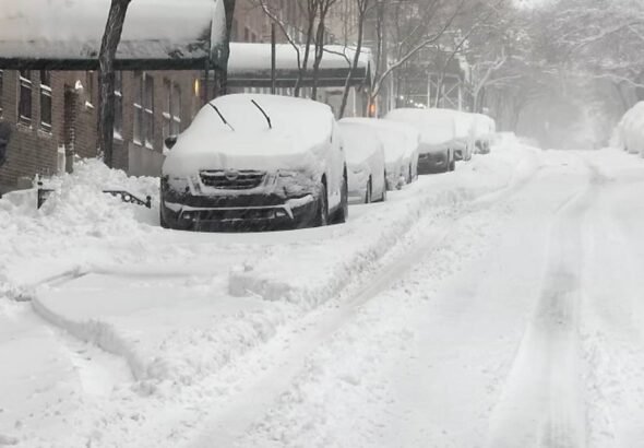 Alcalde NYC levanta prohibición, pero NYC sigue sumida en el caos