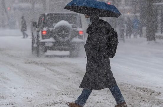 Pronostican nieve, hielo, lluvia y fuertes vientos para NY este fin de semana- posible ciclón bomba