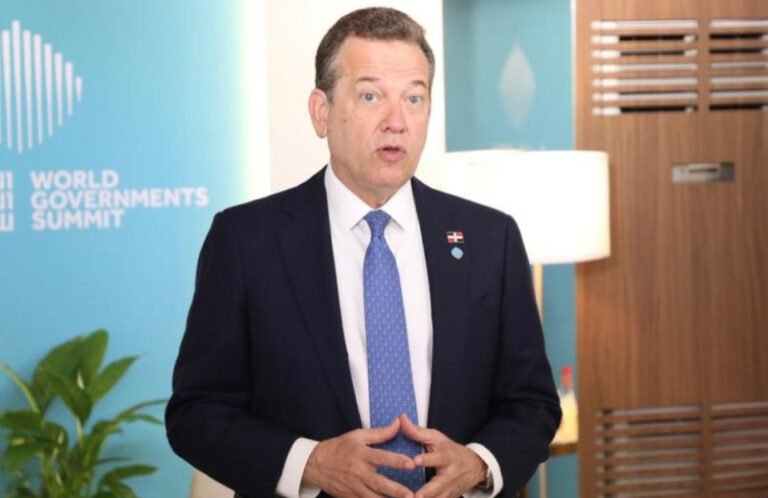 ministro bisono summit