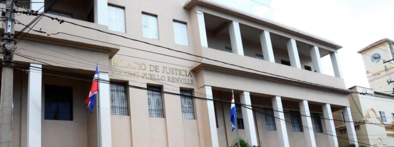 palacio de justicia maximo puello renville san cristobal