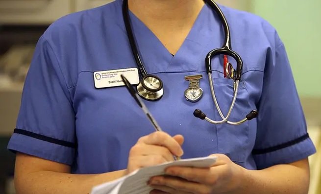 Cientos de dominicanos en NY serán excluidos del seguro médico Essential Plan