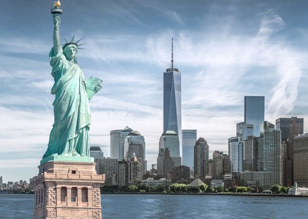 En NY acuerdan aumentar impuestos a los más ricos; afectaría a algunos dominicanos