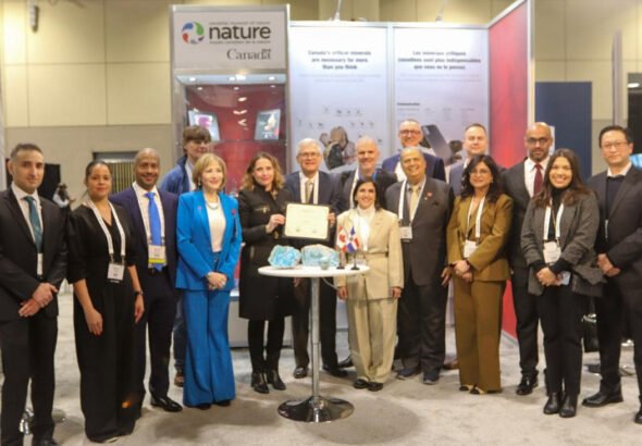 Misión Canada y minas