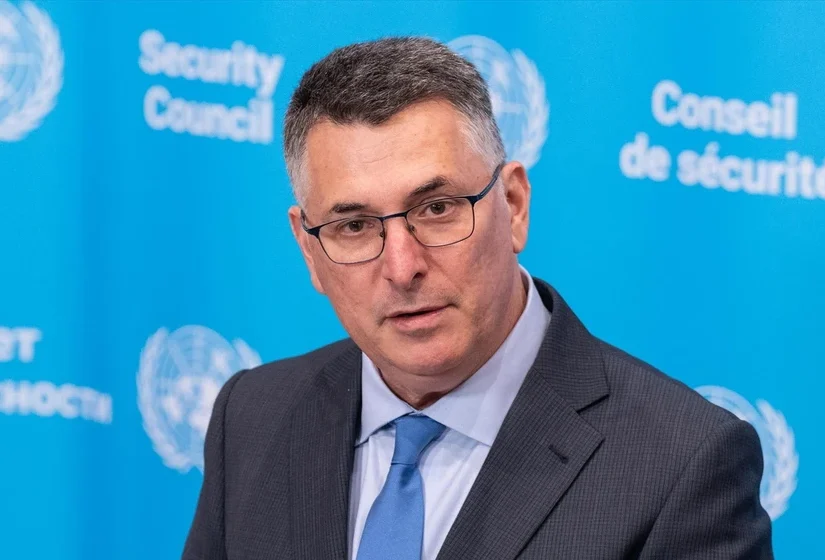 carga contra sanchez