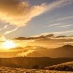 clima soleado con nubosidades