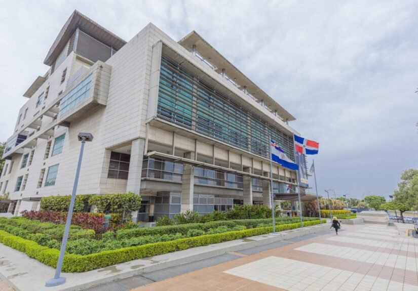 fiscalia dn con bandera