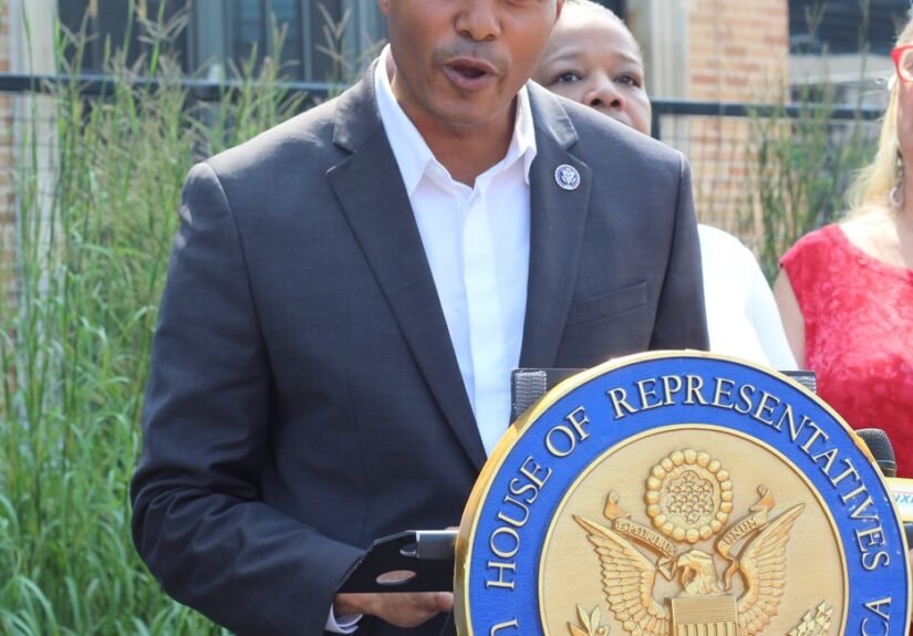 Congresista Torres insta a CPC crear plan proteger inquilinos edificios de Ved Parkash bajo ejecución hipotecaria