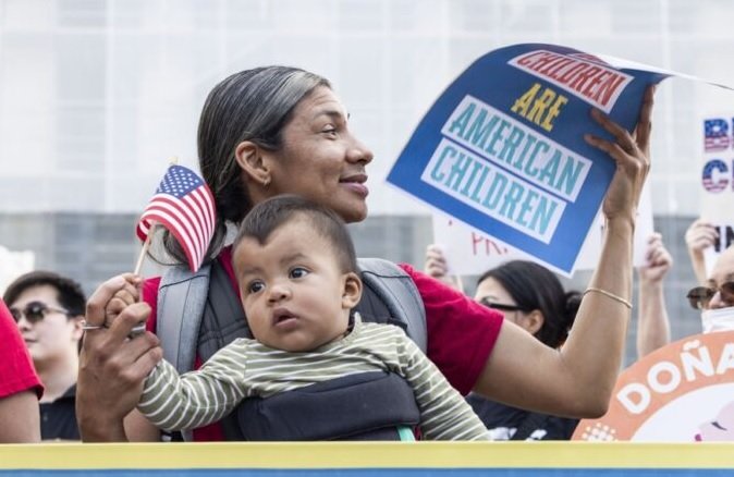 Petición contra ciudadanía hijos indocumentados será conocida este jueves por Tribunal Supremo; figuran miles de niños dominicanos
