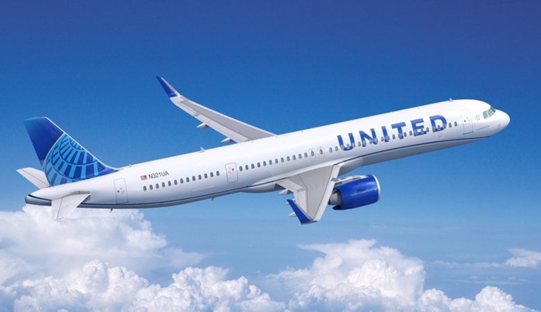 United Airlenes aumenta un 20 _ a sus tarifas