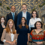 1. FOTO PRINCIPAL_ Vera Nova, Stella Leon, Gloria Zacarias, Alicia Puello, Jonathan Abreu, Pedro Casado e Ivanna Read