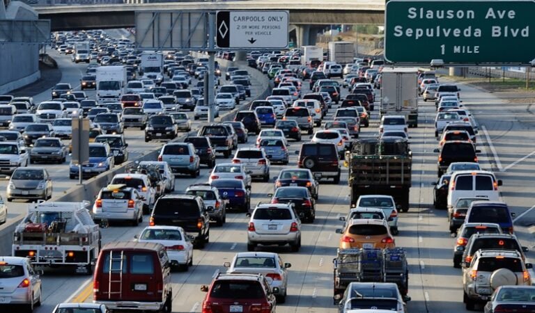 45 millones de personas en EE. UU. viajarán este fin de semana por el Día de los Caídos; miles de dominicanos lo harán-1