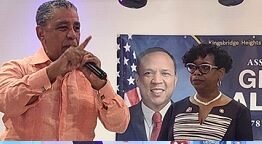Cientos de madres asisten a evento convocado por asambleísta Álvarez en El Bronx