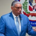 Organizaciones comunitarias Alto Manhattan esperan consulado auxilie familias afectadas por incendio