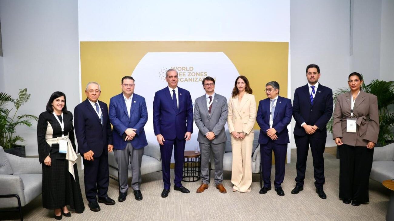 abinader se integra a su labor
