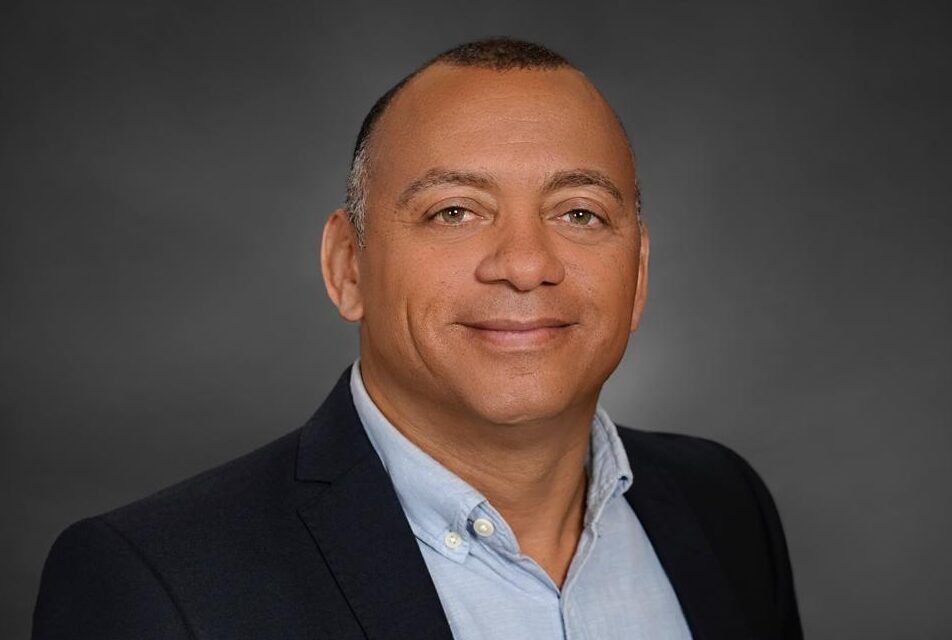 iskander santana