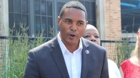 Congresista Ritchie Torres reelecto con un 71.9 _ D-15 en El Bronx