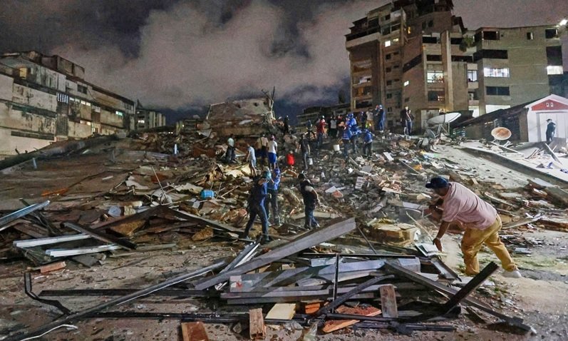 Dominicanos en NYC, con familiares en Venezuela, alarmados por terremotos que estremecieron ese país
