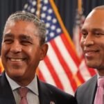 Líder Hakeem Jeffries reafirma respaldo a Espaillat rumbo a las primarias demócratas