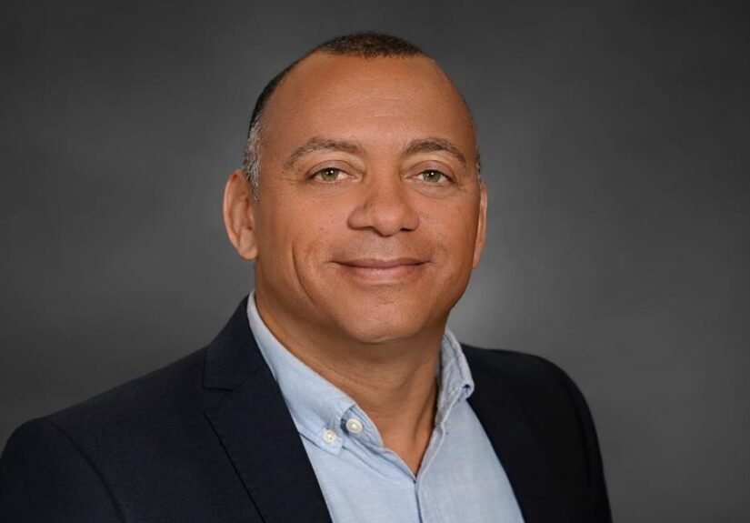 iskander santana