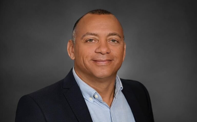 iskander santana