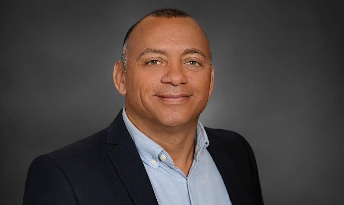 iskander santana