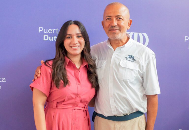 Camila Cruz y Jack Astacio.