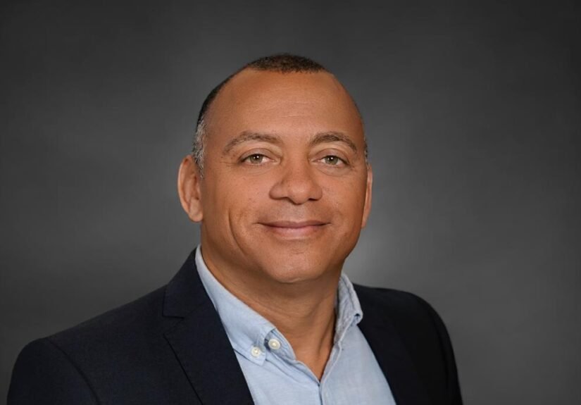 iskander santana