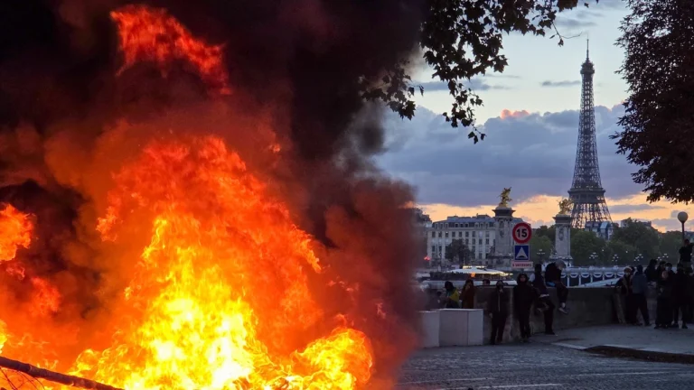 disturbio en francia