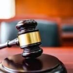 el martillo de la justicia