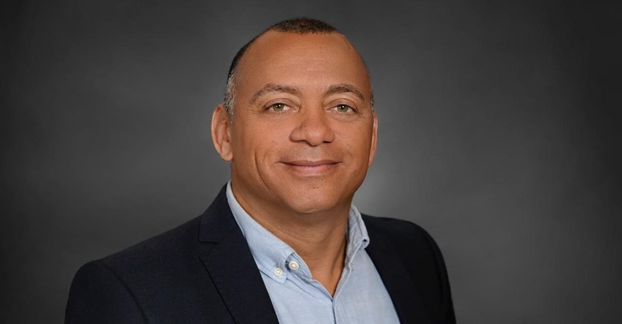 iskander santana