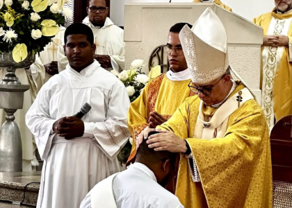 ordenan padre